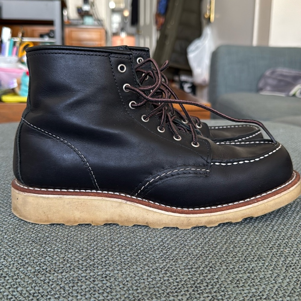 Red Wing Shoes Black Leather Lace-Up Moc Toe Boots